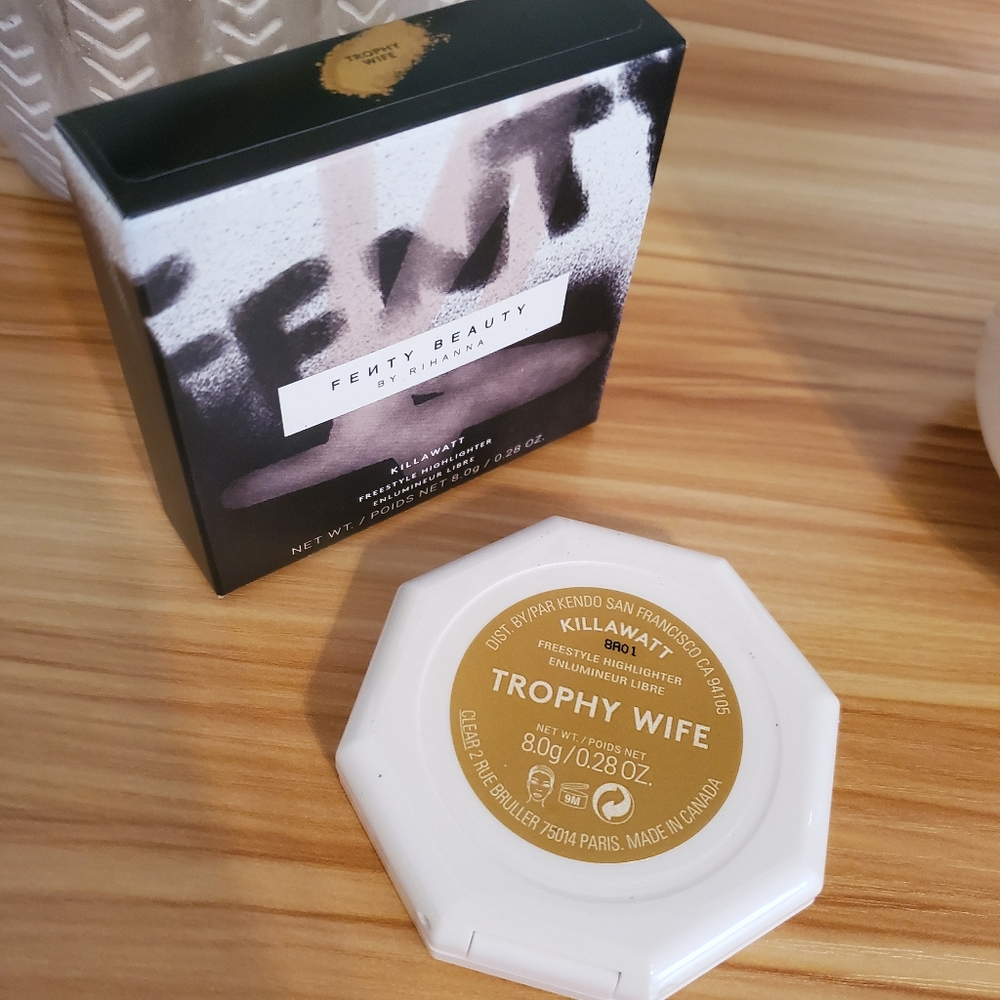 FENTY by Rihanna Killawatt Trophy Wife Highlighter - Picture 3 of 3